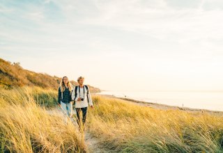 Wanderung an der Steilküste vom Ostseebad Ahrenshoop, © TMV/Petermann