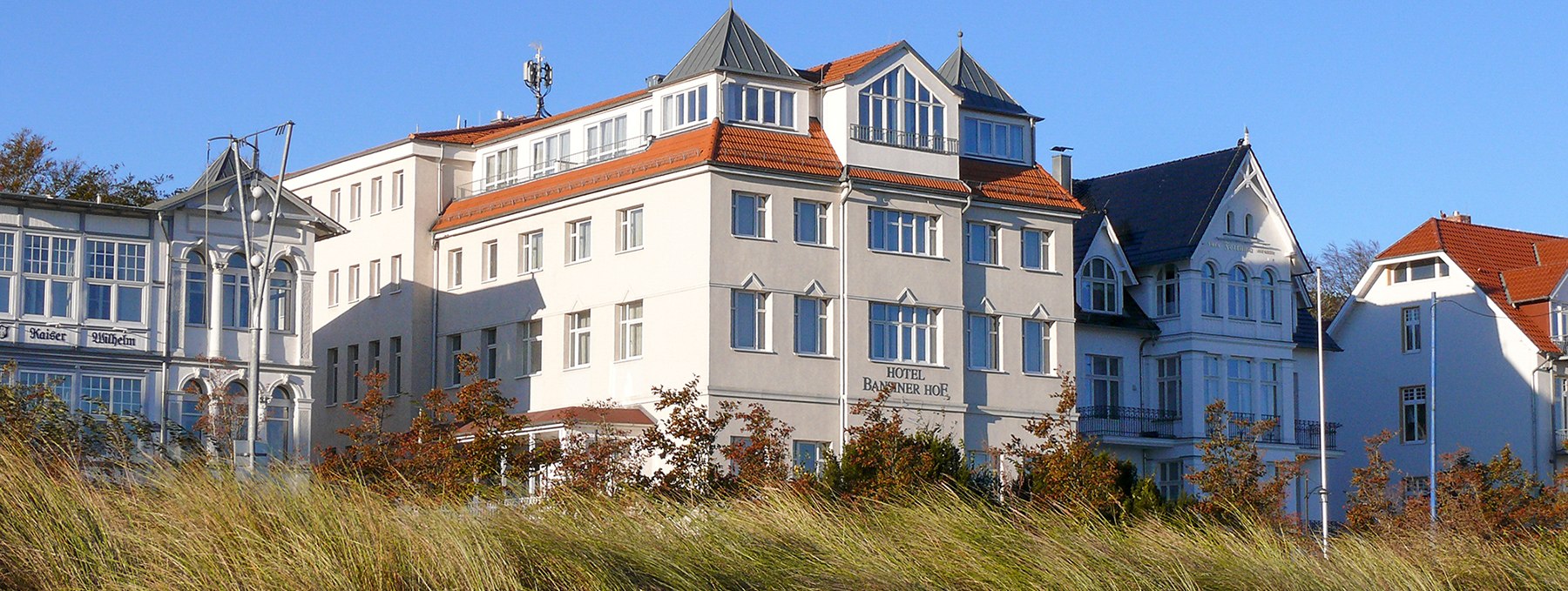 Außenansicht, © Strandhotel Bansiner Hof