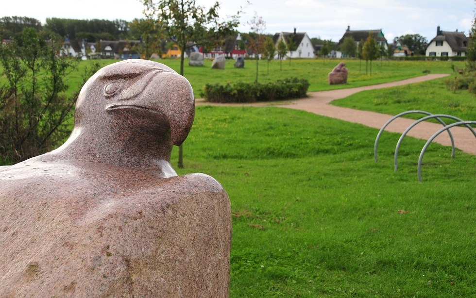 Kurpark Glowe mit Rundweg und Skulpturen, © Tourismuszentrale Rügen