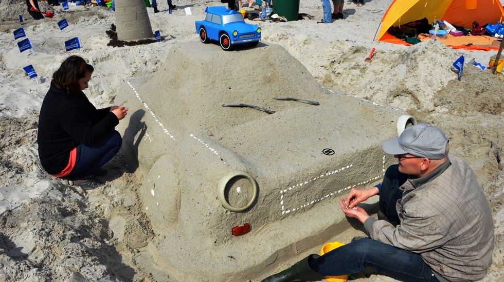 Trabbi - Sandburgenwettbewerb in Boltenhagen, © Kurverwaltung Ostseebad Boltenhagen