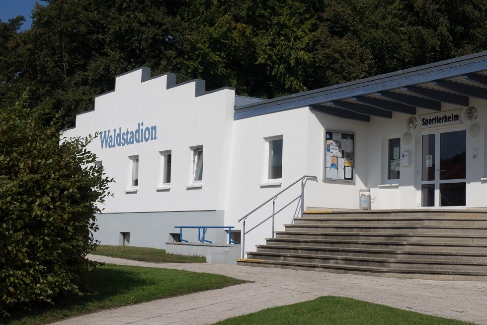 Das Waldstadion wurde 1990 erbaut., © Frank Burger