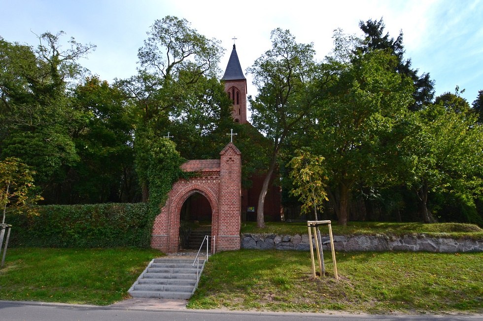 Die Dankeskirche in Sehlen., © Tourismuszentrale Rügen