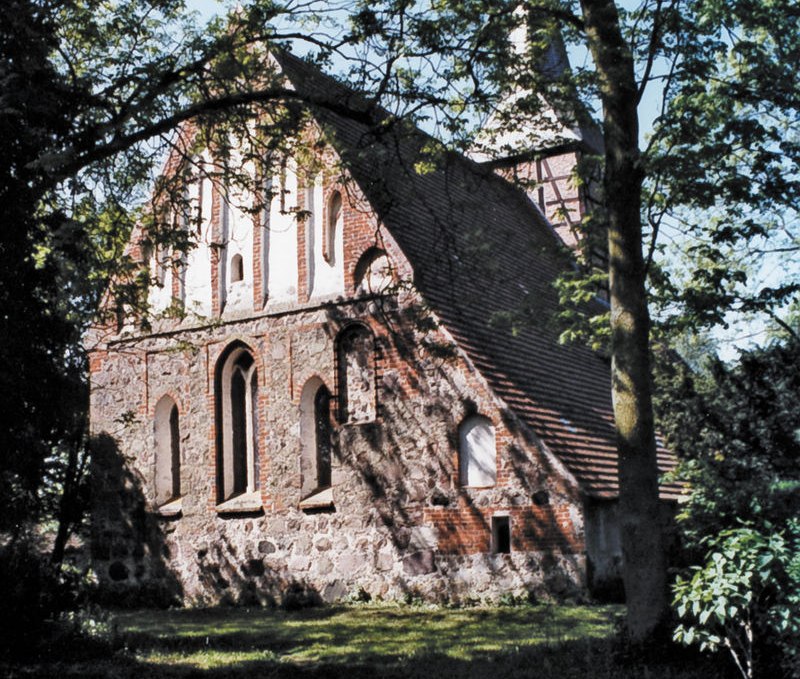 Dorfkirche Vipperow, © gemeinfrei Wikipedia