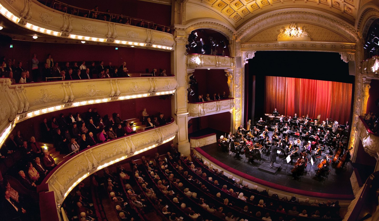 Zuschauerraum des großen Hauses, © Silke Winkler