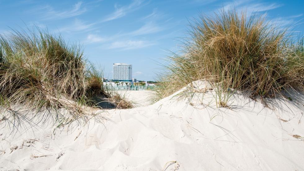 Hotel NEPTUN am Strand von Warnemünde, © Hotel NEPTUN