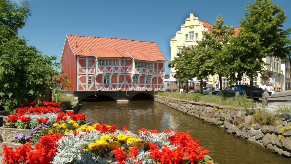 Am Ende der Grube befindet sich das Gewölbe und bildet die Verbindung zur Ostsee, © Tourismuszentrale Wismar