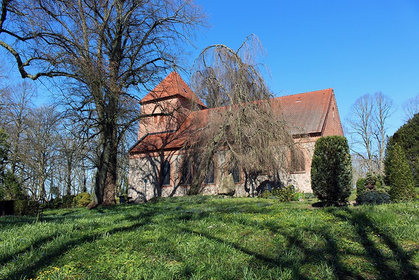 Feldsteinkirche in Poppentin, © Kur- und Tourismus GmbH Goehren-Lebbin