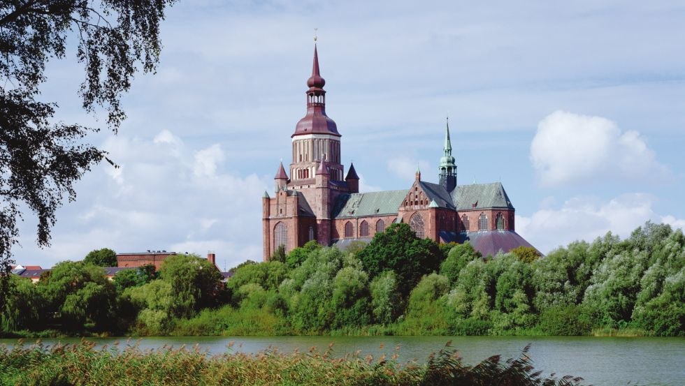 Die monumentale Marienkirche in Stralsund, © TMV/Neumann