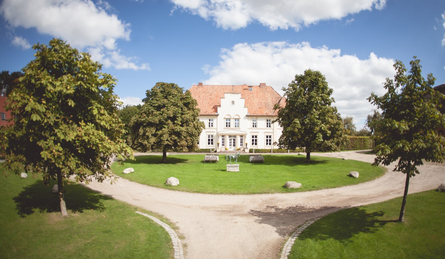 Außenansicht Gut Klein Nienhagen, © Gut Klein Nienhagen / Anne Karsten