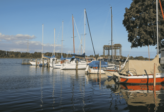 Boote am Anlegeplatz, © TMV/Gohlke