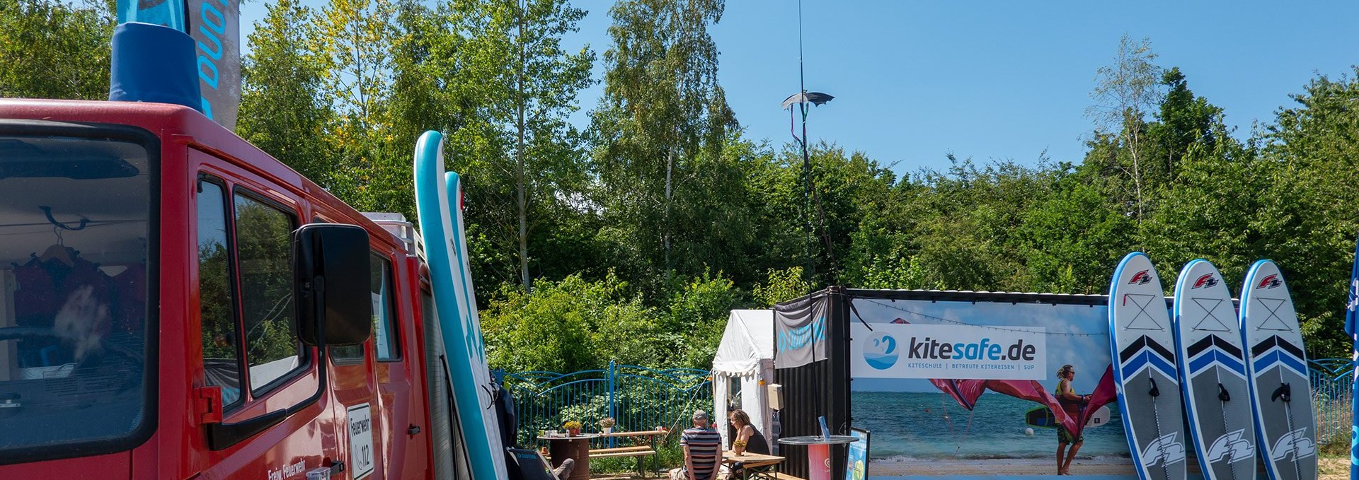 Unsere Kitestation am Westende vom Campingplatz, © kitesafe.de