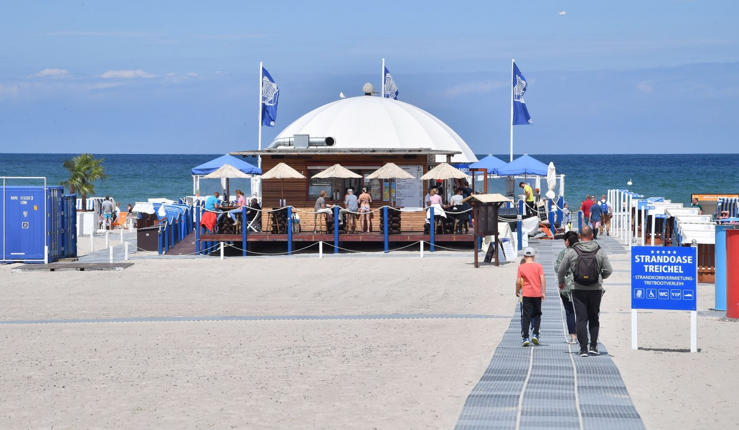 Barrierefrei an den Strand von Warnemünde, © TZRW