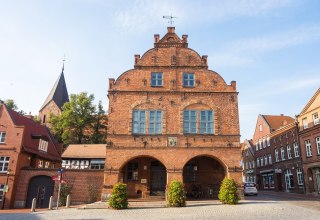 Das Rathaus wurde im 14. Jahrhundert erbaut., © Frank Burger