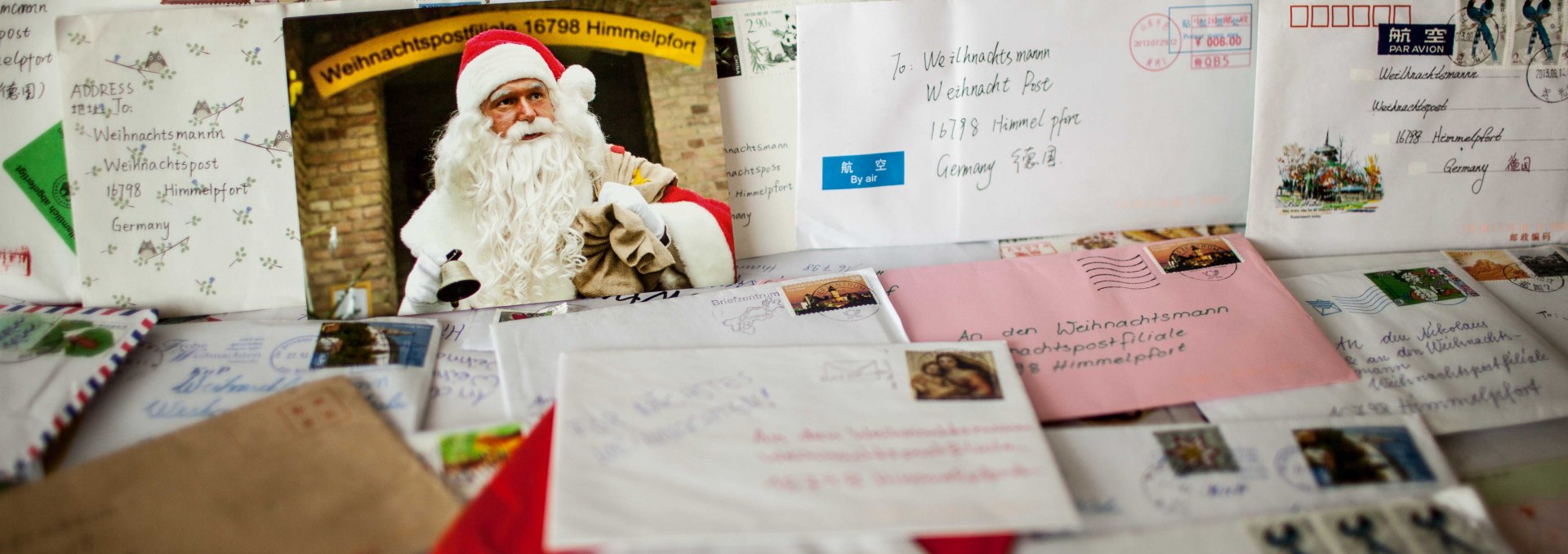 Post aus aller Welt an den Weihnachtsmann, © Deutsche Post DHL Group