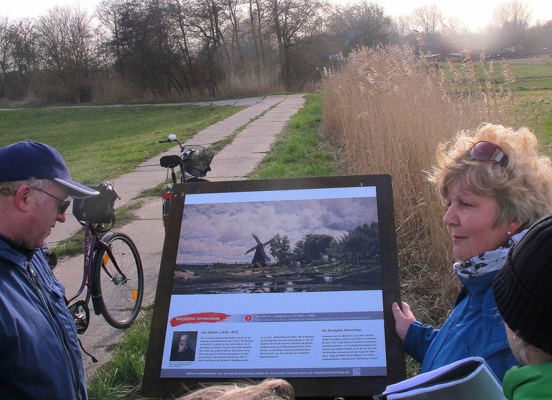 Radtour entlang des Kunstpfades Ahrenshoop, © Kurverwaltung Ahrenshoop · Foto Jil Abfalter