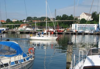 Fußgängerbrücke zum Stadthafen Sassnitz, © Tourismuszentrale Rügen