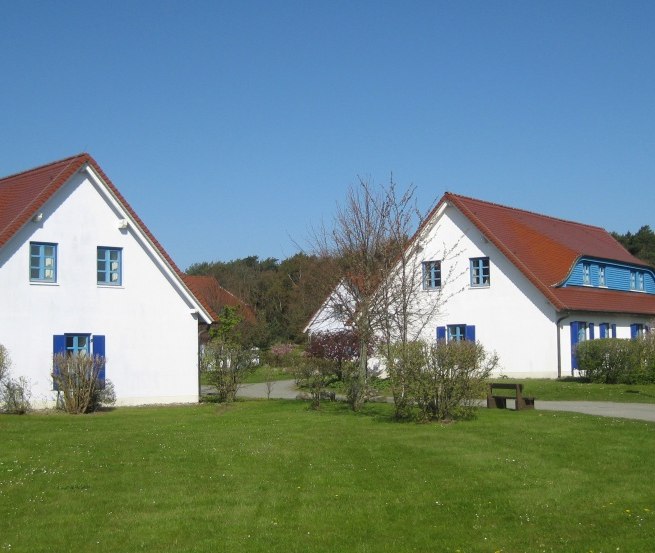 In Strandnähe liegen die Häuser auf dem weitläufigen Areal verstreut., © TMV