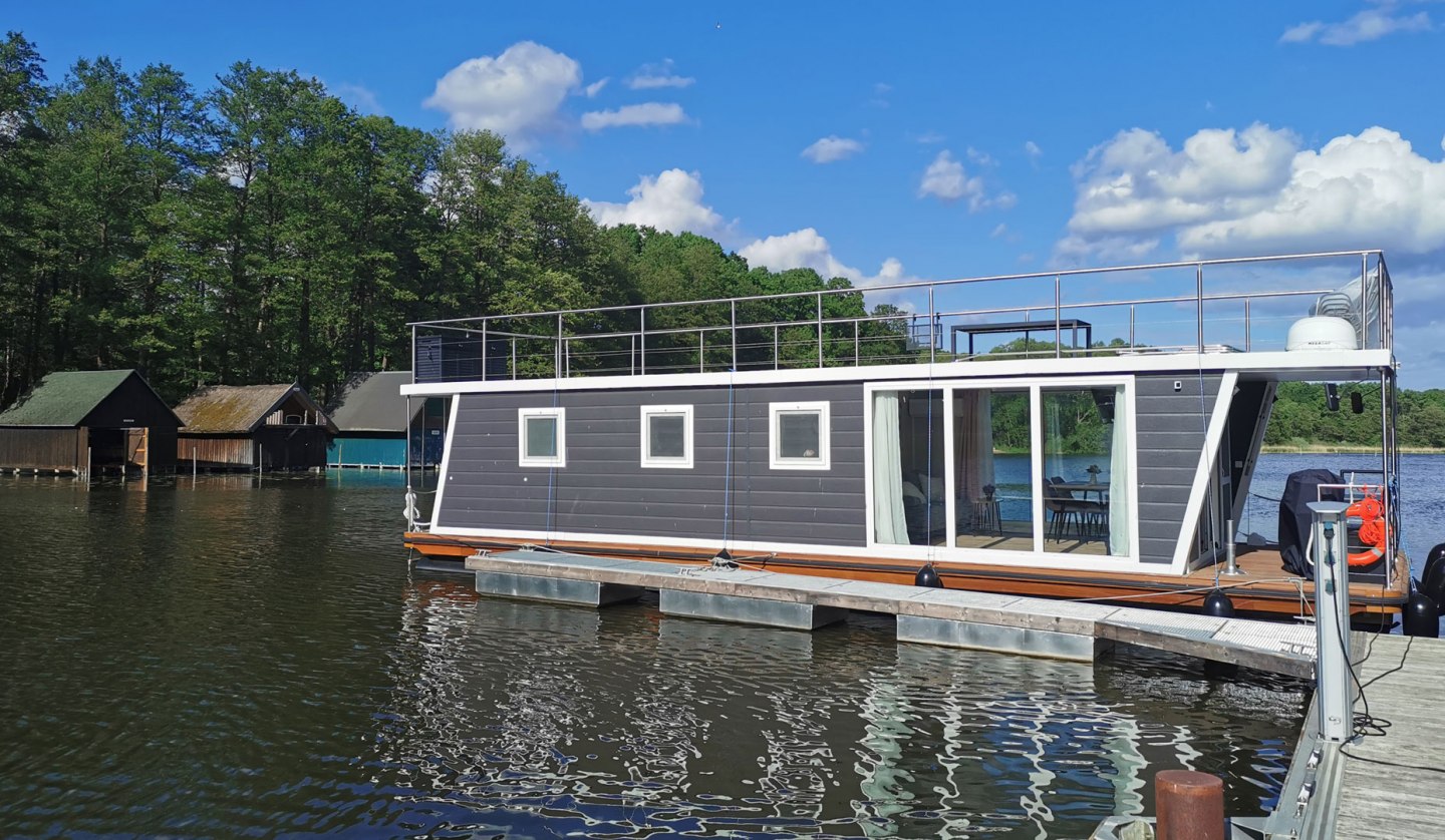 Luxus-Hausboot Lydia für 6 Personen, führerscheinfrei, © Smobilia GmbH & Co. KG