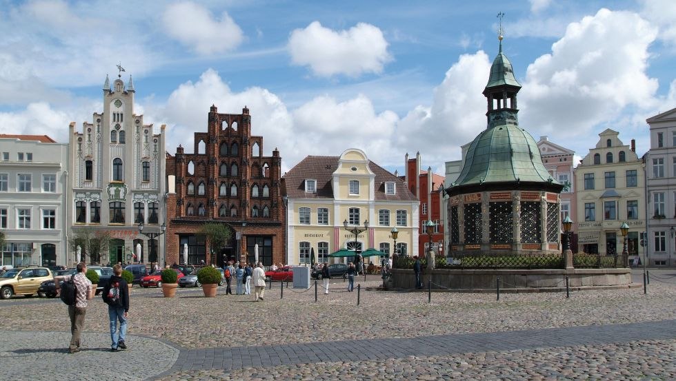 Das Restaurant "Alter Schwede" befindet sich am Marktplatz von Wismar, © Hansestadt Wismar, H.Volster