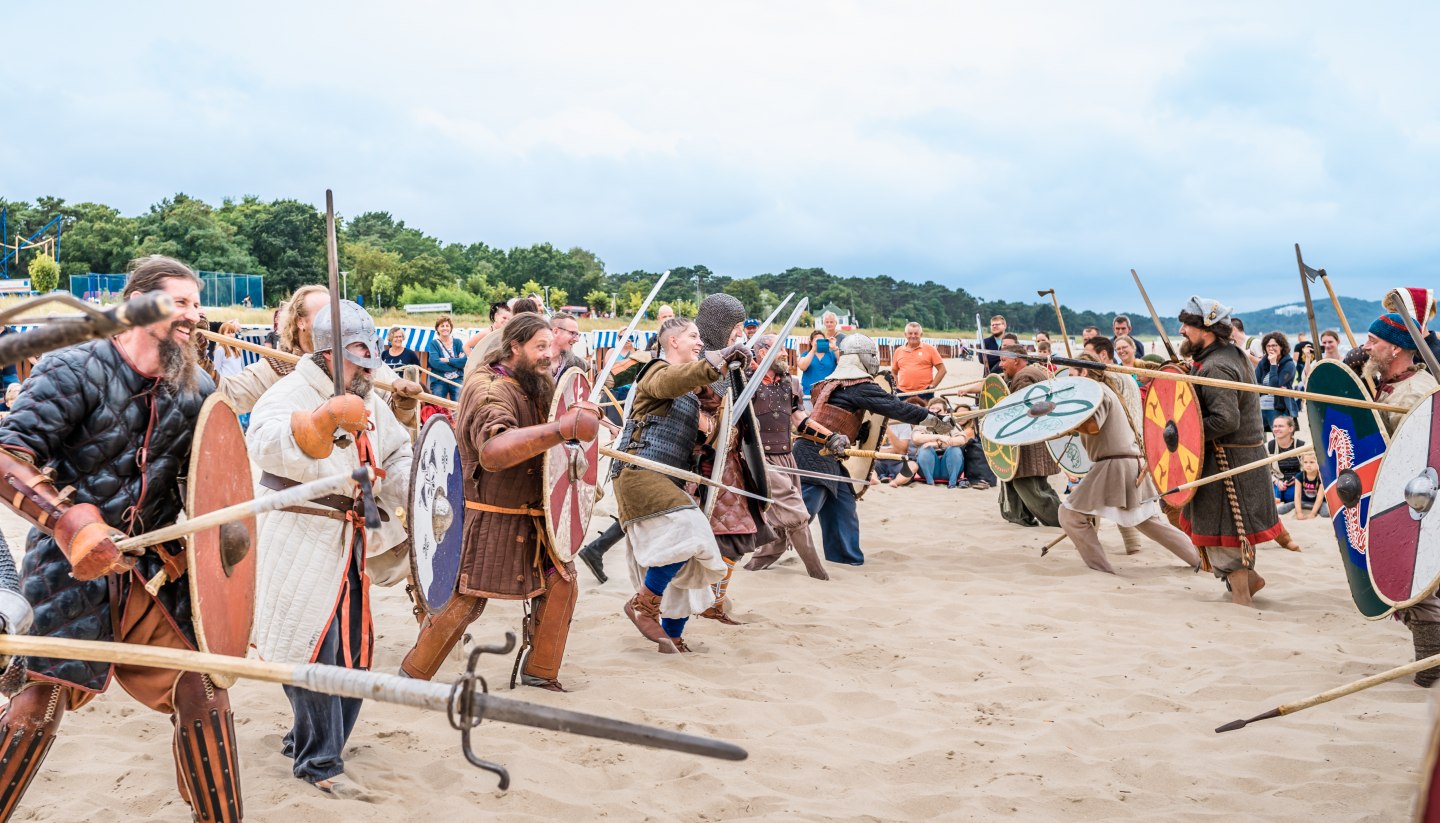 zwischen den Sippen gehören zu den Höhepunkten des Göhrener Wikingerfests, © TMV/Tiemann