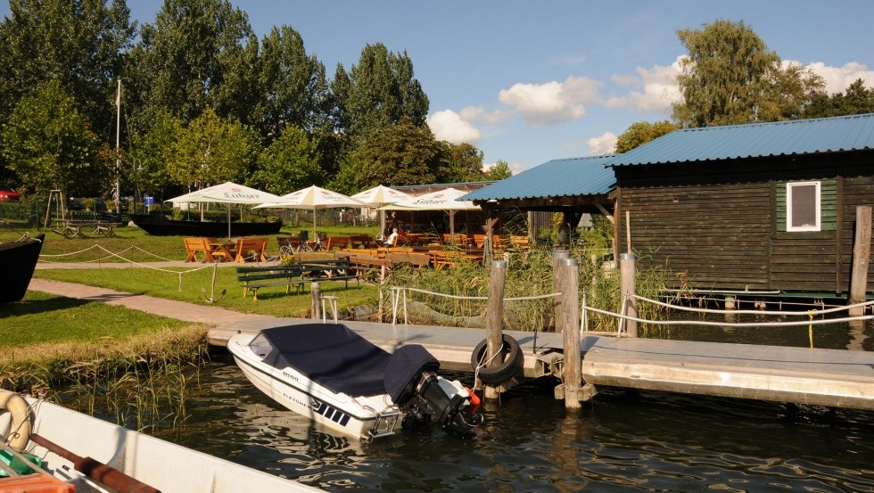 Gemütliche Rast auf dem Fischerhof Röbel/Müritz, © Müritzfischer