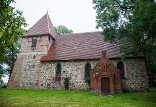 Kirche seitlich, © Frank Burger