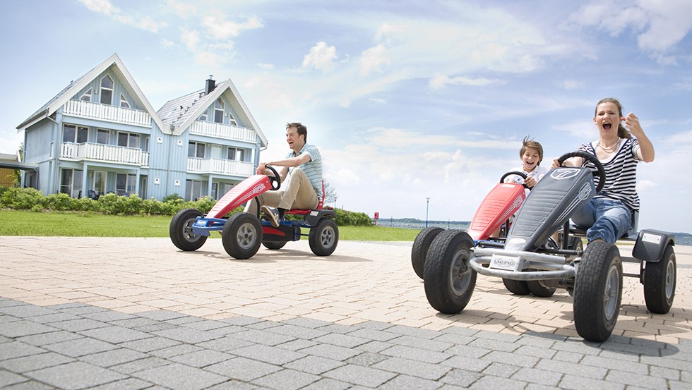 Es gibt viele Fahrräder und Kettcars im Ferienpark Müritz zu mieten., © Ferienpark Mirow GmbH