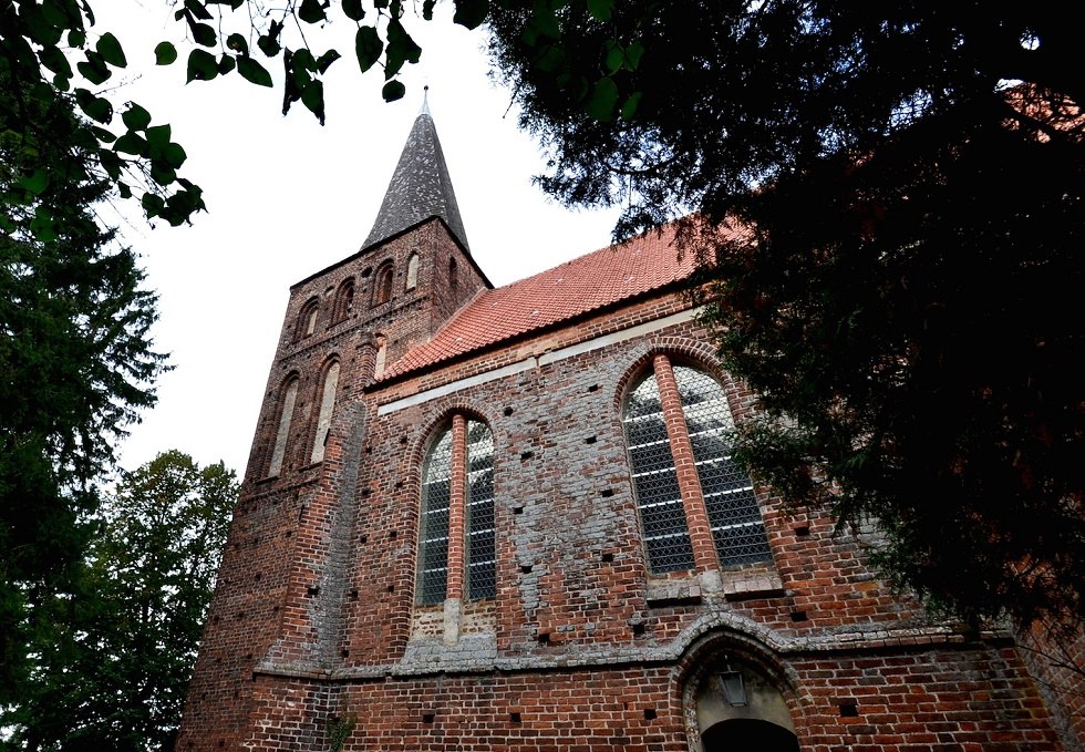 Kirche Vilmnitz, © Tourismuszentrale Rügen