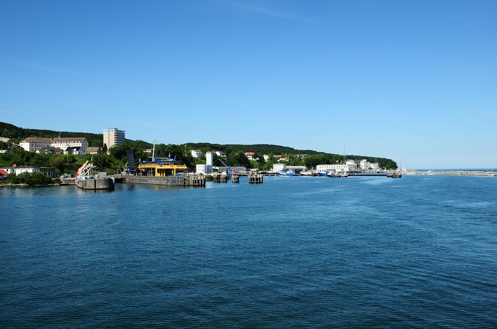 Panoramaansicht Sassnitz mit Stadthafen, © Tourismuszentrale Rügen