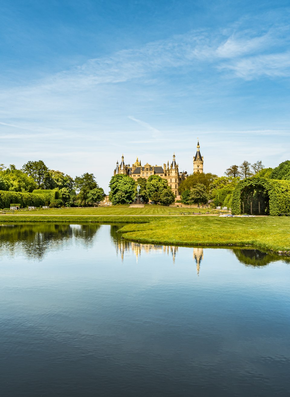 Ganz viel Symmetrie: Der schlossnahe Bereich im Schlossgarten von Schwerin ist streng Barock gestaltet., © TMV/Tiemann