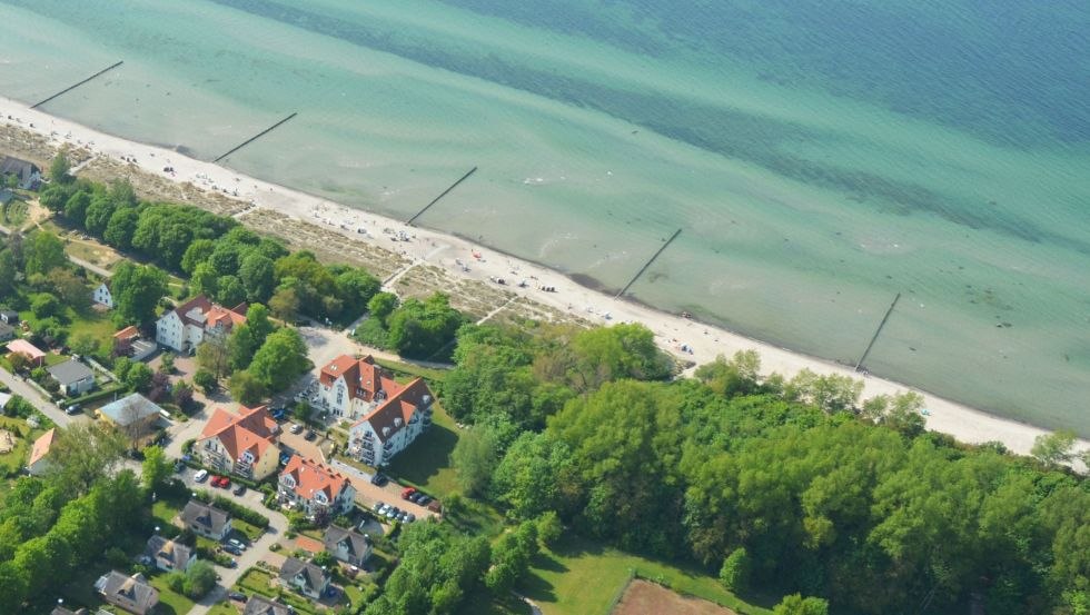 Luftaufnahme des Strandes am Schwarzen Busch, © Oppenhäuser Ostsee-Insel-Poel