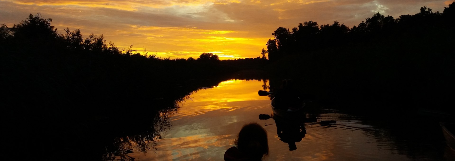 Malerische Sonnenuntergänge in einer Flusslandschaft, © Martin Hagemann