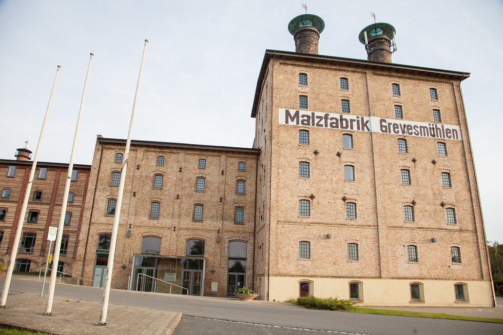 Heute ist die Malzfabrik Sitz der Verwaltung des Landkreises Nodwestmecklenburg., © Frank Burger