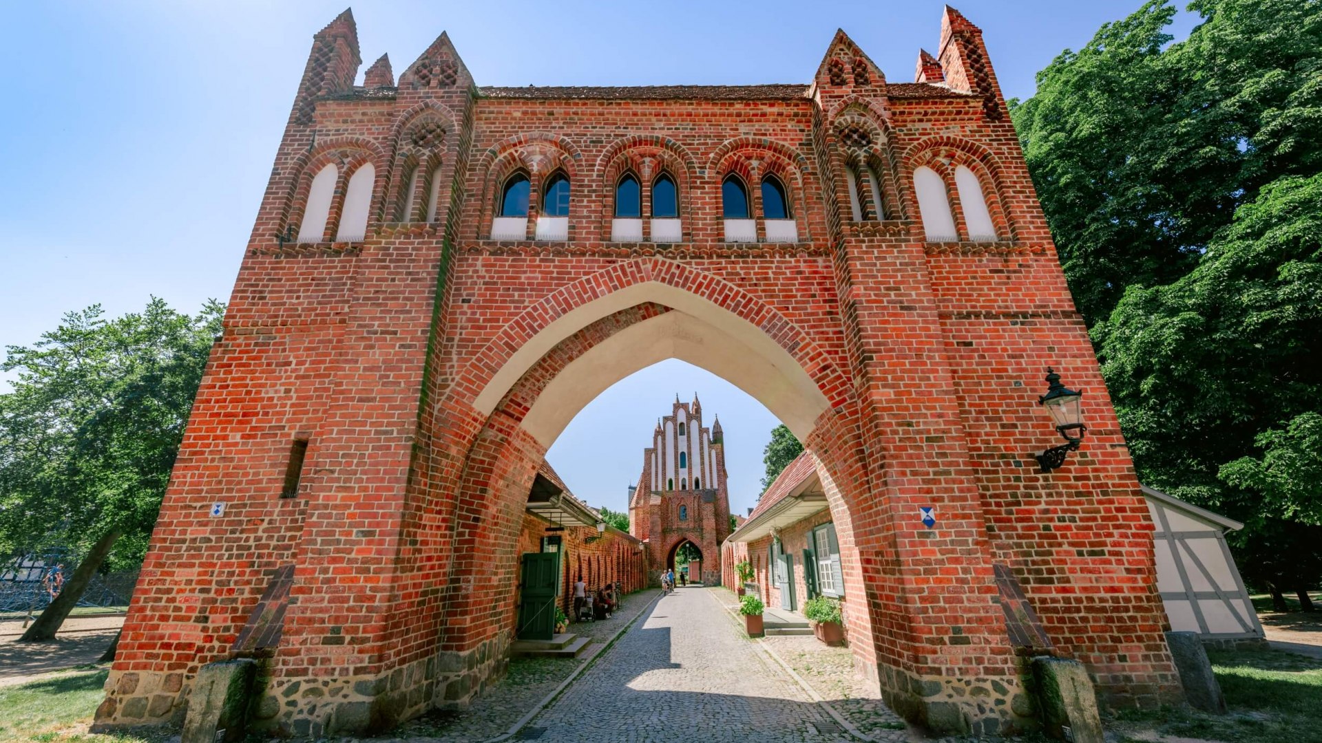 Eines der vier mittelalterlichen Stadttore von Neubrandenburg, © TMV/Tiemann