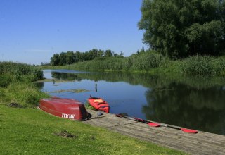 Blick auf den Anlegesteg am Wasserwanderrastplatz Tribsees, © Sabrina Wittkopf-Schade