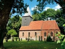 dorfkirche_groß_zicker, © Tourismuszentrale Rügen GmbH