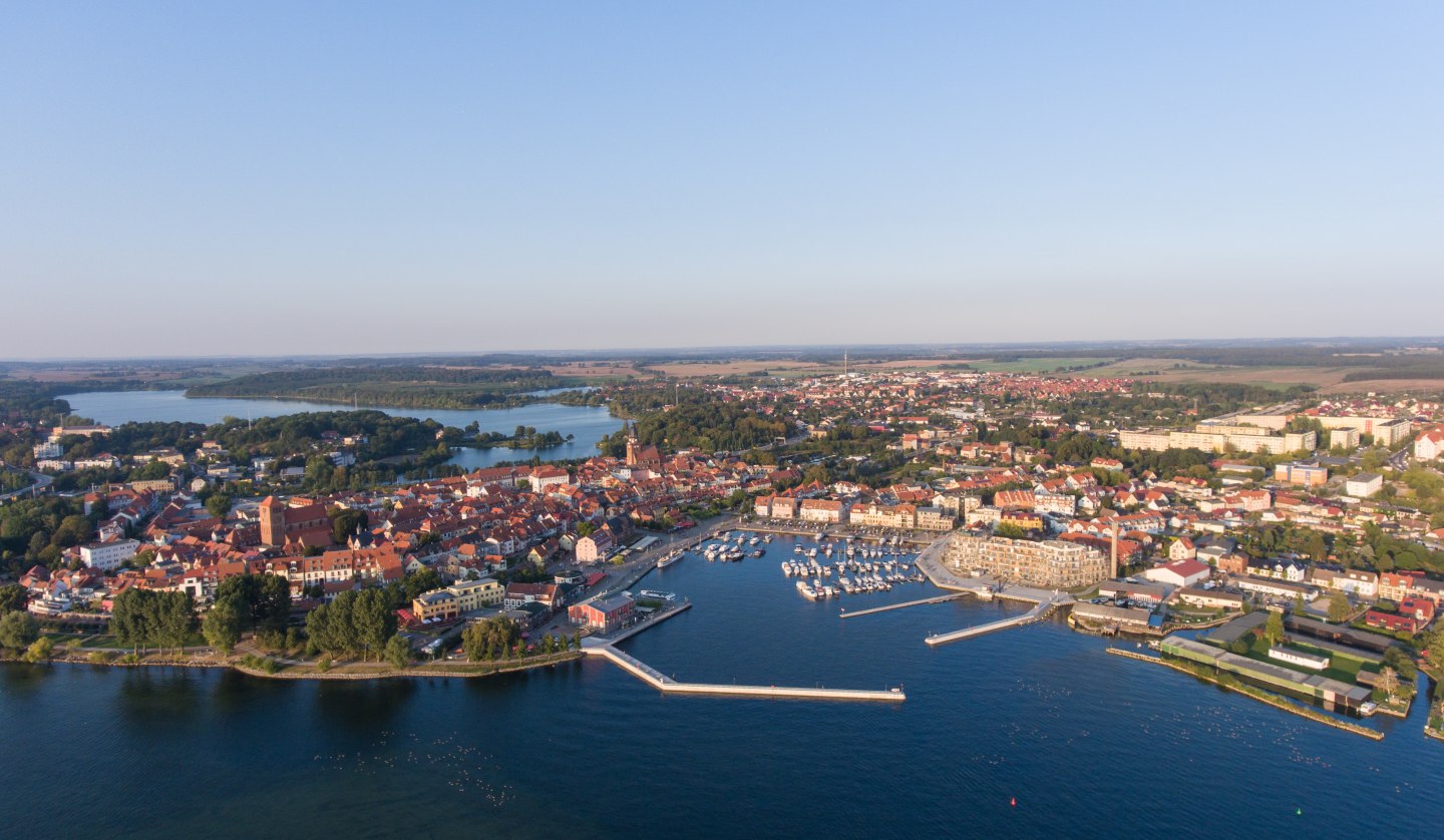 Hafenresidenz Waren (Müritz) –
Ihr exklusiver Rückzugsort am Warener Hafen, © K&K Ferienimmobilien GmbH & Co.KG