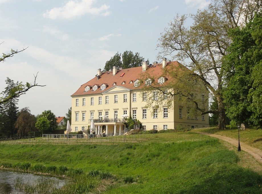 Schloss Rattey - Rückansicht, © B. Fischer