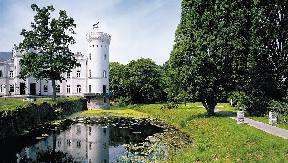 Schlosshotel Schlemmin mit seinem ca. 20 Hektar großen Landschaftspark, © TMV/Werk3