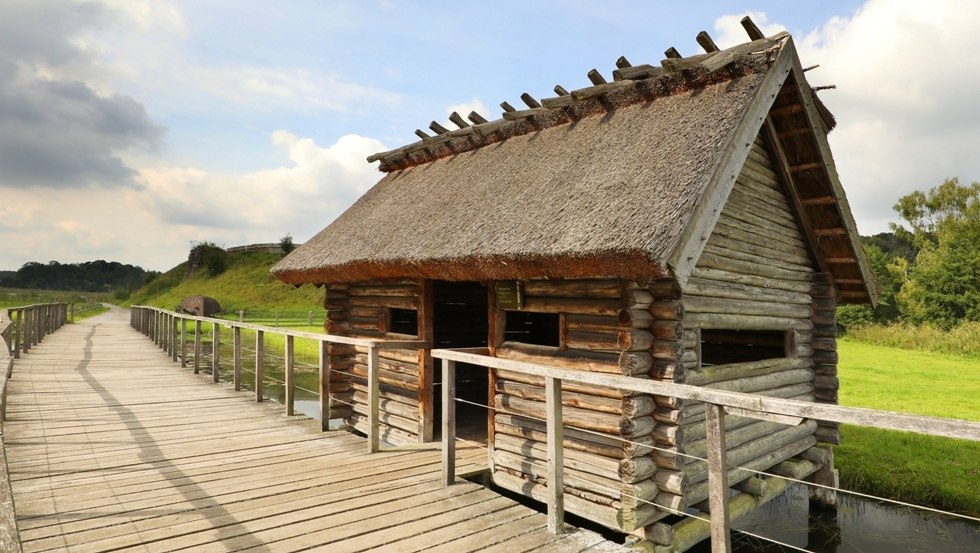 Archäologisches Freilichtmuseum Groß Raden - Brücke zum Burgwall, © TMV/Gohlke