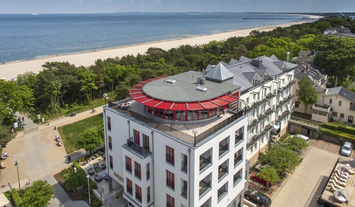 Das Strandhotel Heringsdorf liegt direkt am Strand, © Michael Knüppel