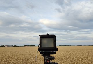 Vom Smartphone über die Digitalkamera bis zur analogen Großformatkamera - wir zeigen wie damit stimmungsvolle und professionelle Bilder gelingen., © Fotoschule Greifswald