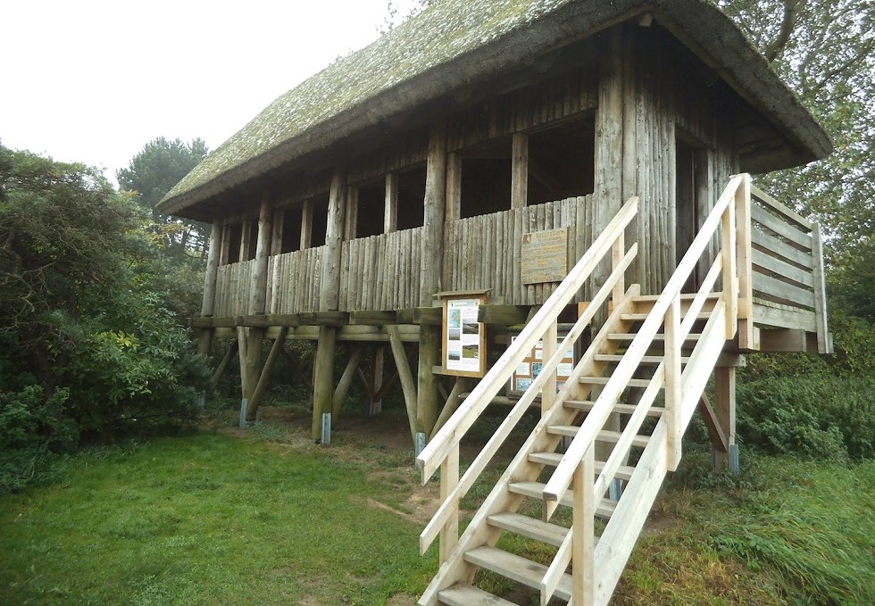 Vogelbeobachtungsplattform Tankow auf der Insel Ummanz, © Tourismuszentrale Rügen