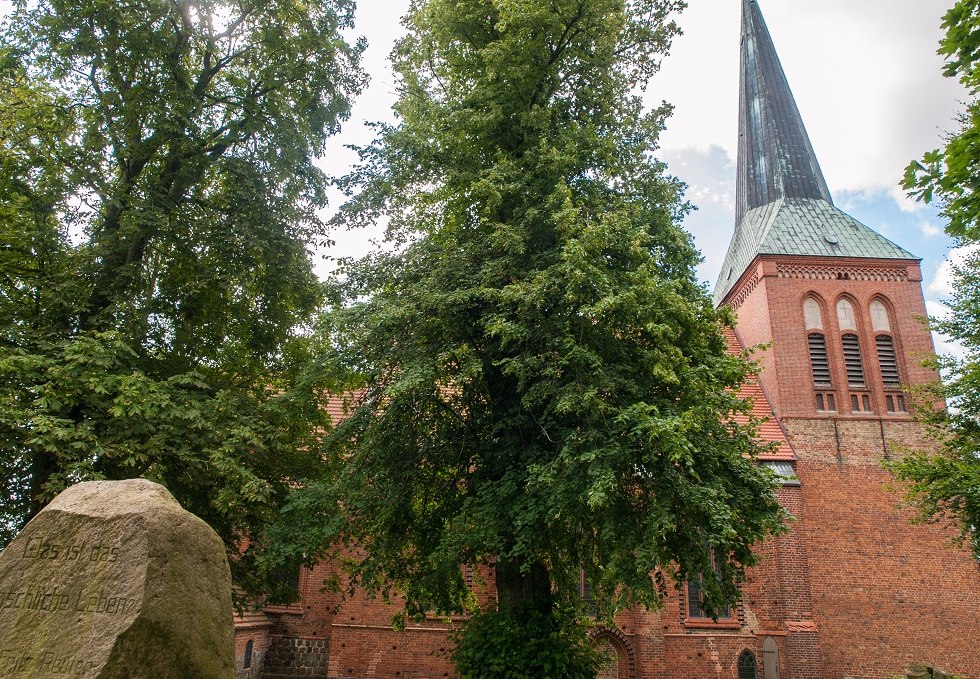 Kirche seitlich von der Nordseite, © Frank Burger