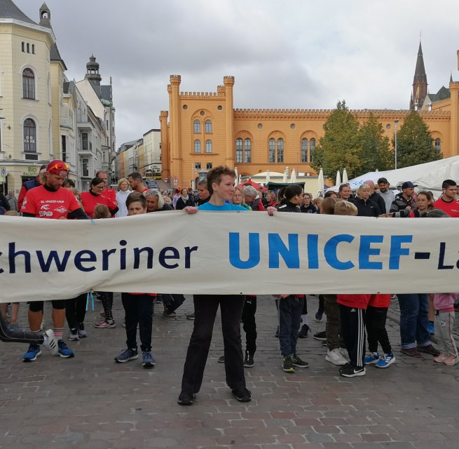 Start des 25. Schweriner UNICEF-Laufes am 17. September 2022, © UNICEF-Arbeitsgruppe