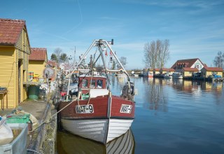 Fischerboote im Fischereihafen Freest, © TMV@pocha.de