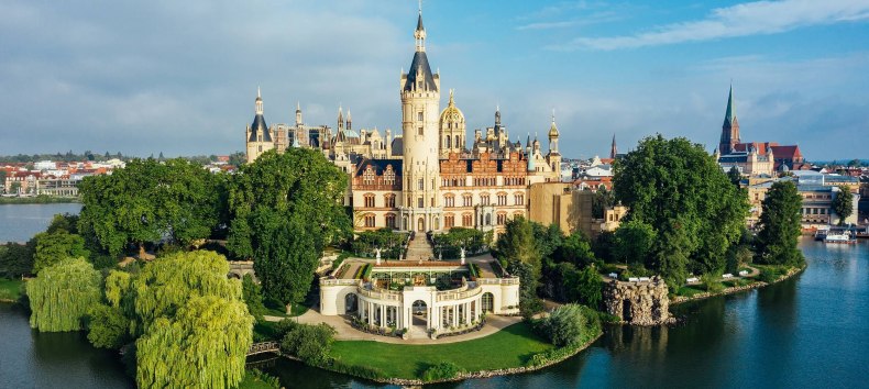 Das Schweriner Schloss aus der Vogelperspektive., © TMV/Gänsike