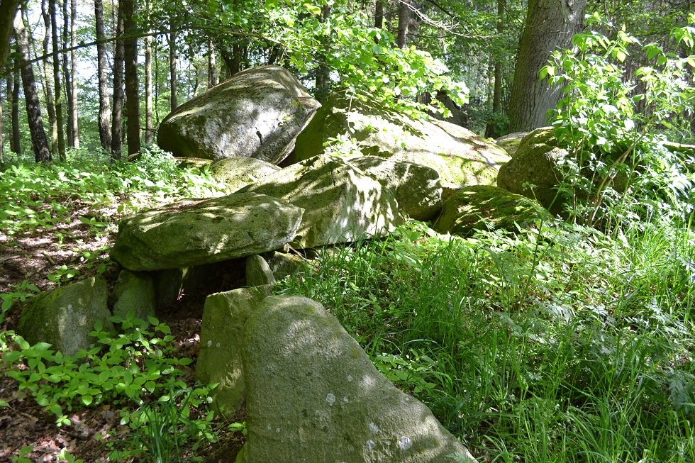 Seitlich erhaltender Gang zur Hauptkammer., © Lutz Werner