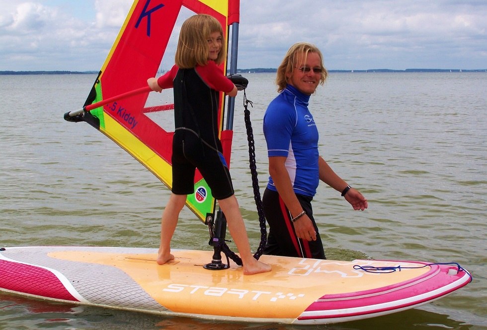 Anfängersurfschulung auch und gerade für Kinder, © Surf-Hecht