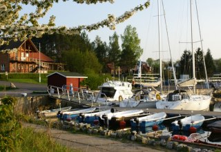 Ruhige und gut geschützte Liegeplätze für Ihr Boot, © Marina Neuhof/Schumacher